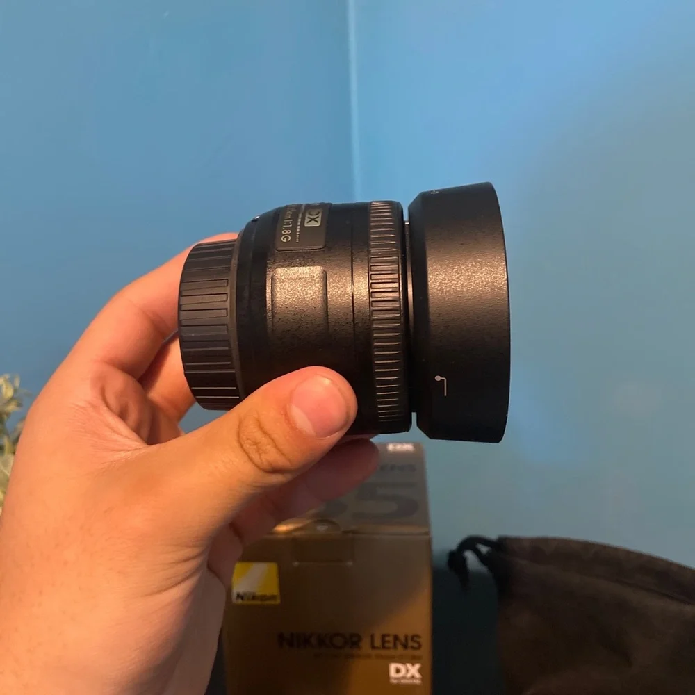 AF-S DX NIKKOR 35mm f/1.8g lens
